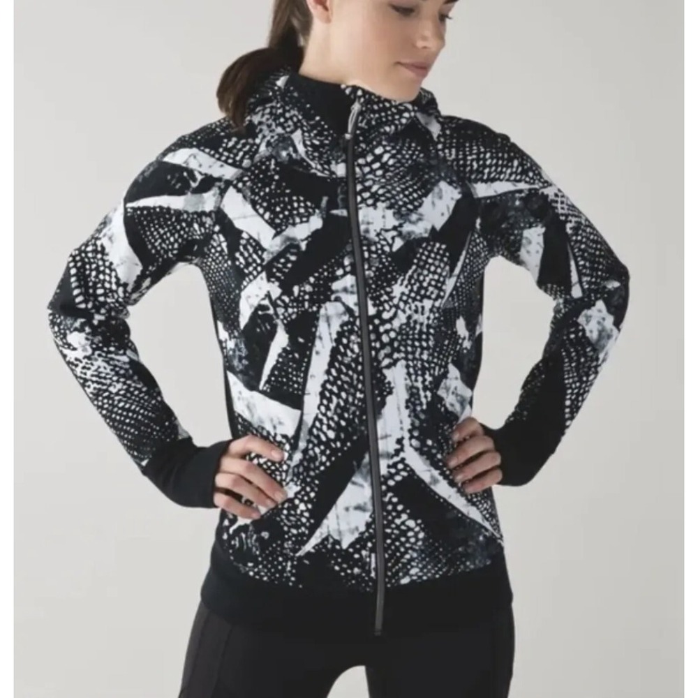 EUC🌟Lululemon Scuba Hoodie III Light Cotton Fleece Sz 8 Static Mist White Black